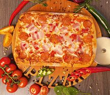 Пицца римская Мясная микс из печи