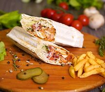 Шаурма куриная с картошкой в обычном лаваше
