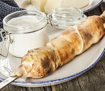 Хачапури с сыром сулугуни на вертеле