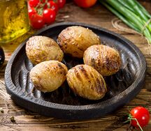 Картофель на мангале