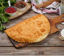 Чебурек с ветчиной и сыром