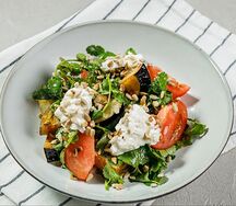 Салат с хрустящими баклажанами