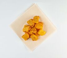 12 куриных наггетсов с сыром