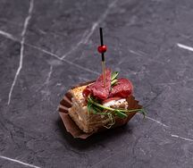 Канапе Мясное