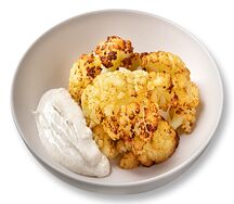 Печеная цветная капуста с трюфельным соусом