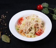 Салат Цезарь с куриной грудкой