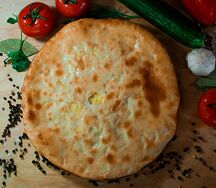 Хачапури с сыром сулугуни и картошкой