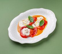Запеченные перцы с сыром страчателла