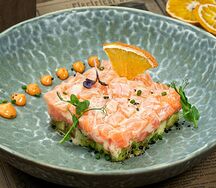 Тартар из лосося с гуакамоле