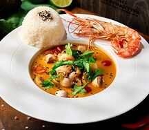 Том Ям с креветкой и рисом