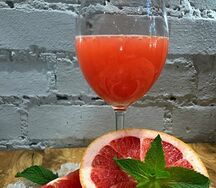 Свежевыжатый грейпфрутовый сок