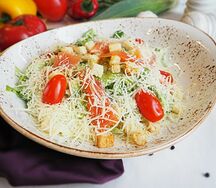 Цезарь со слабосоленой сёмгой