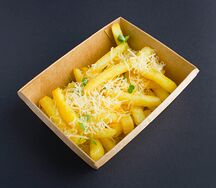 Картофель фри с пармезаном