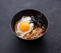 Рис с овощами и яйцом