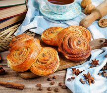 Булочка с маком