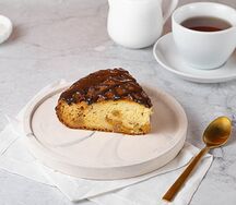 Запеканка творожная с шоколадом и изюмом