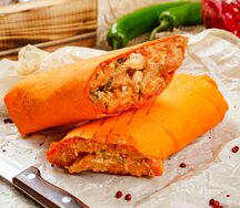 Шаурма куриная на углях в сырном лаваше