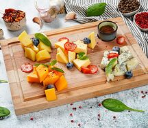 Ассорти европейских сыров