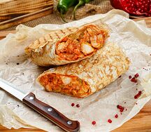 Шаурма свиная на углях в армянском лаваше