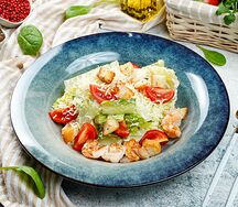 Цезарь с тигровыми креветками