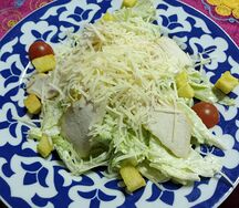 Салат Цезарь с курицей