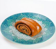 Булочка с маком