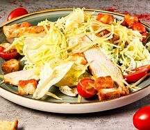 Салат Цезарь с курицей