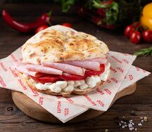 Фокаччини с ветчиной