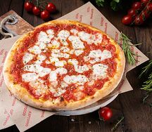 С томатами и моцареллой