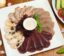 Домашнее мясное ассорти