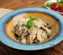 Феттуччине с курицей и грибами