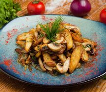 Грибы жареные с картофелем и луком