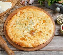 Хачапури с сыром и зеленью