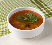 Солянка с копчёными колбасками