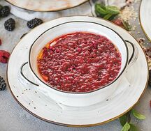 Каша геркулесовая с малиновым муссом