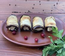 Рулетики из баклажанов