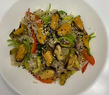 Рис с мидиями