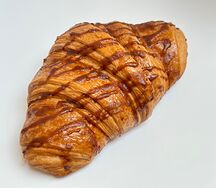 Круассан карамельный