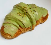 Круассан Фисташковый