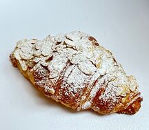 Круассан Миндальный