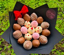 Букет из клубники в шоколаде Джумилия