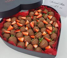 Клубничное сердце черное