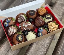 Орео 12 с ежевикой