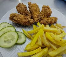 Крылышки с фри