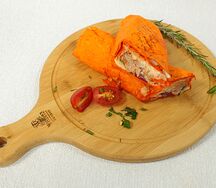 Шаурма куриная в сырном лаваше
