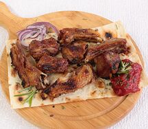 Шашлык из бараньих семечек в маринаде