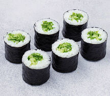 Ролл с огурцом