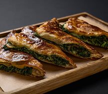 Пеновани со шпинатом и сыром