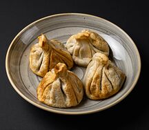 Жареные хинкали с бараниной