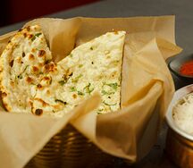 Индийская лепешка Гарлик наан